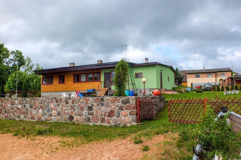 Hostel Laguun Калласте Екстер'єр фото